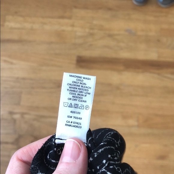 Black & white shirt - Picture 6 of 6